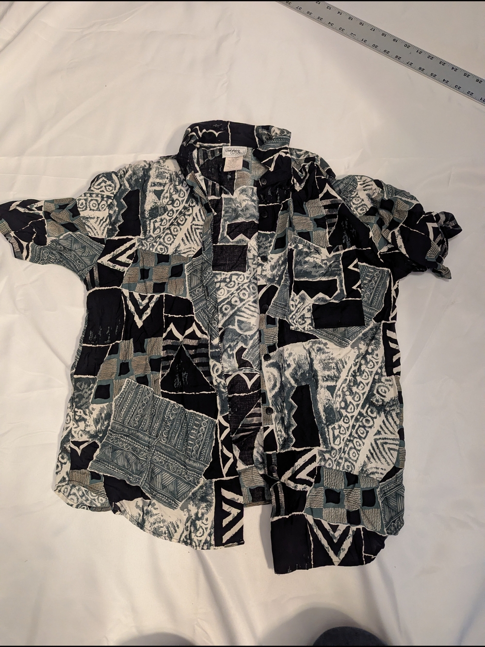 Bobbie Brooks Black & Gray Abstract Vintage Short-Sleeve Button-Down